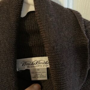Brooks Brother ladies merino sweater, size M